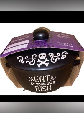 Stoneware Crock & Lid Skull Pattern Eat At Your Risk 16 oz Oven & Microwave Safe